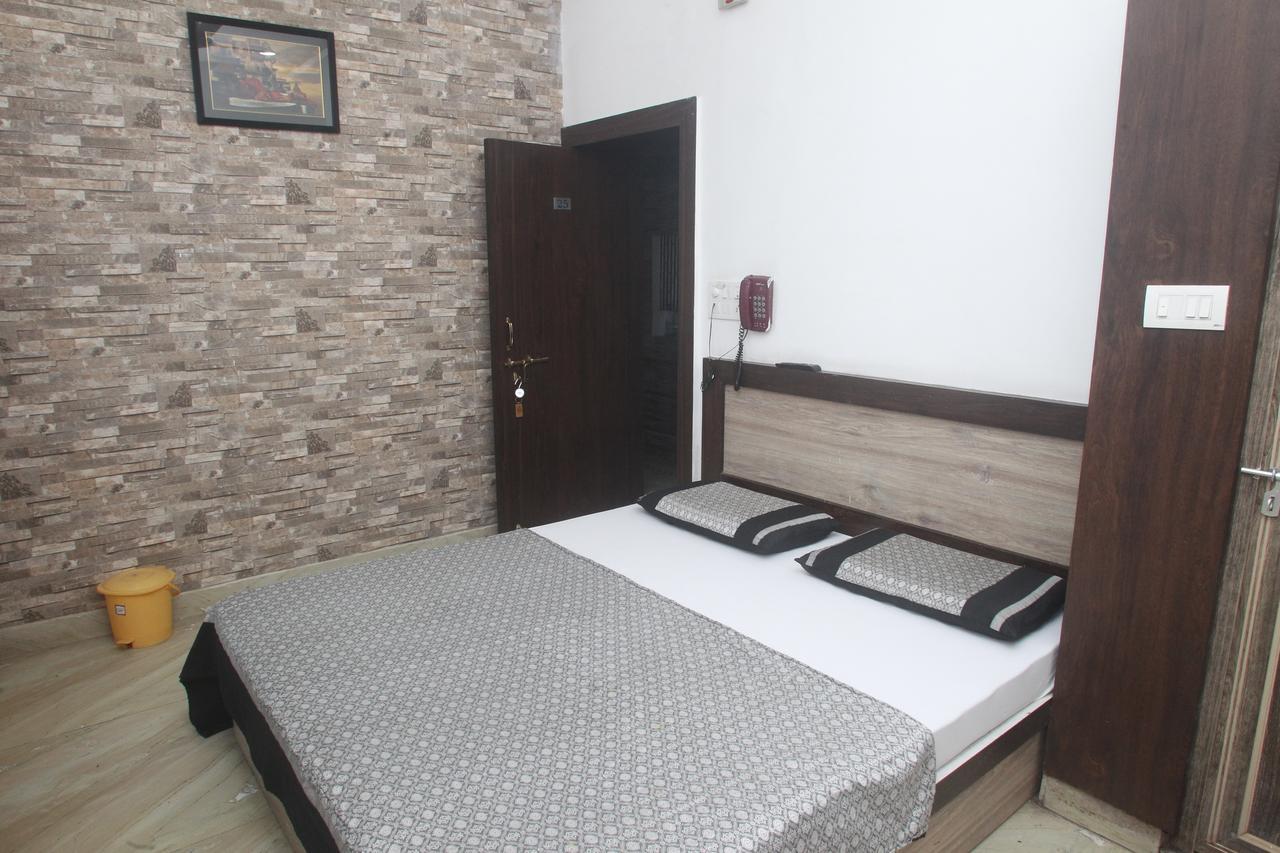Alakhnanda Guest House Varanasi Dış mekan fotoğraf