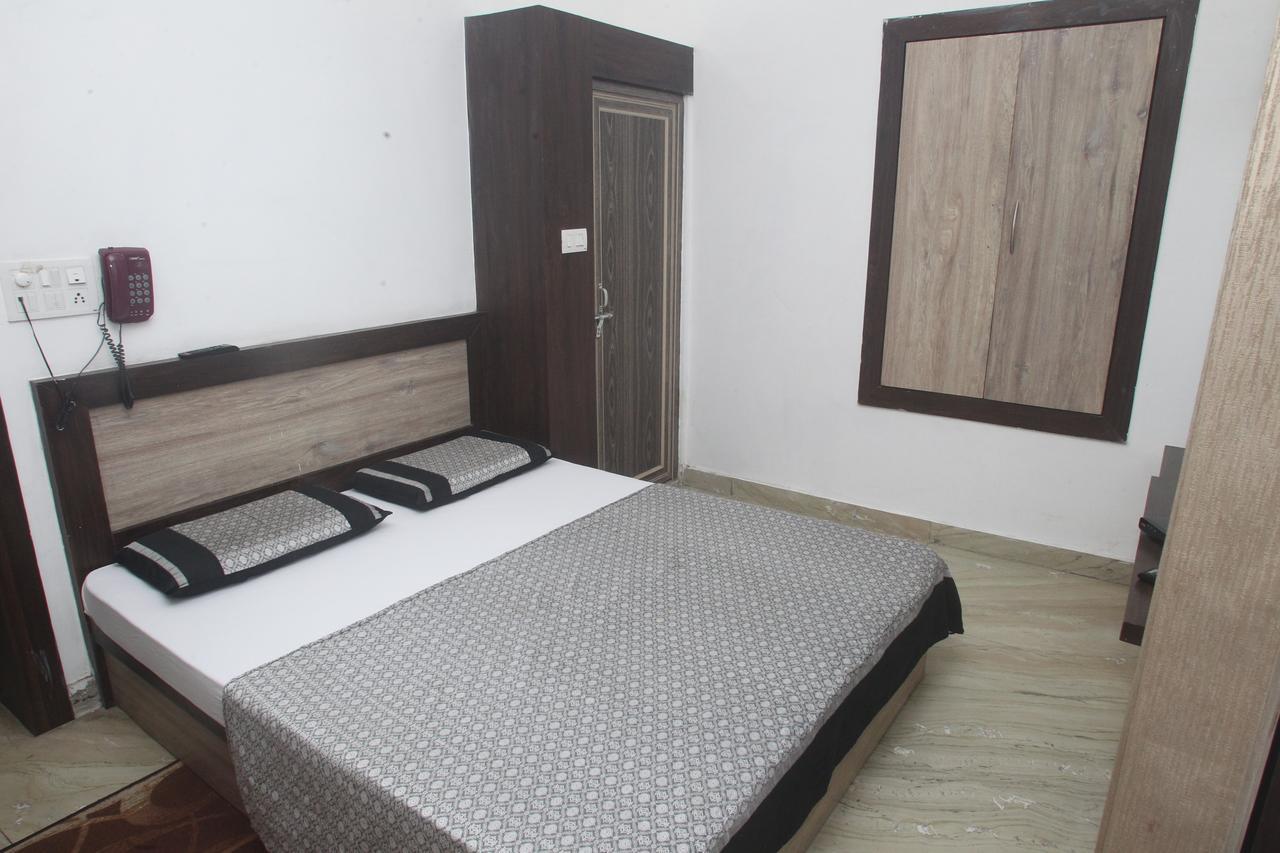 Alakhnanda Guest House Varanasi Dış mekan fotoğraf