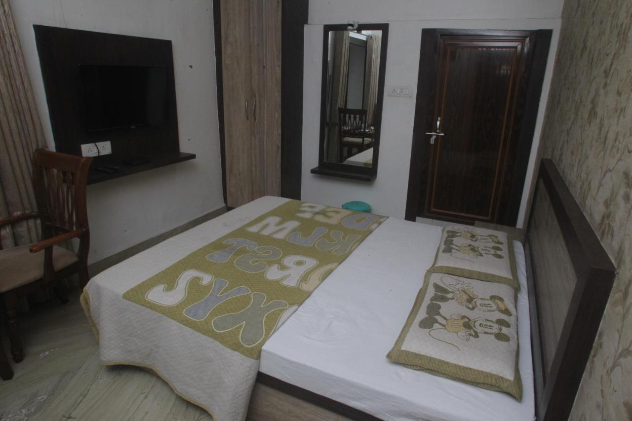 Alakhnanda Guest House Varanasi Dış mekan fotoğraf