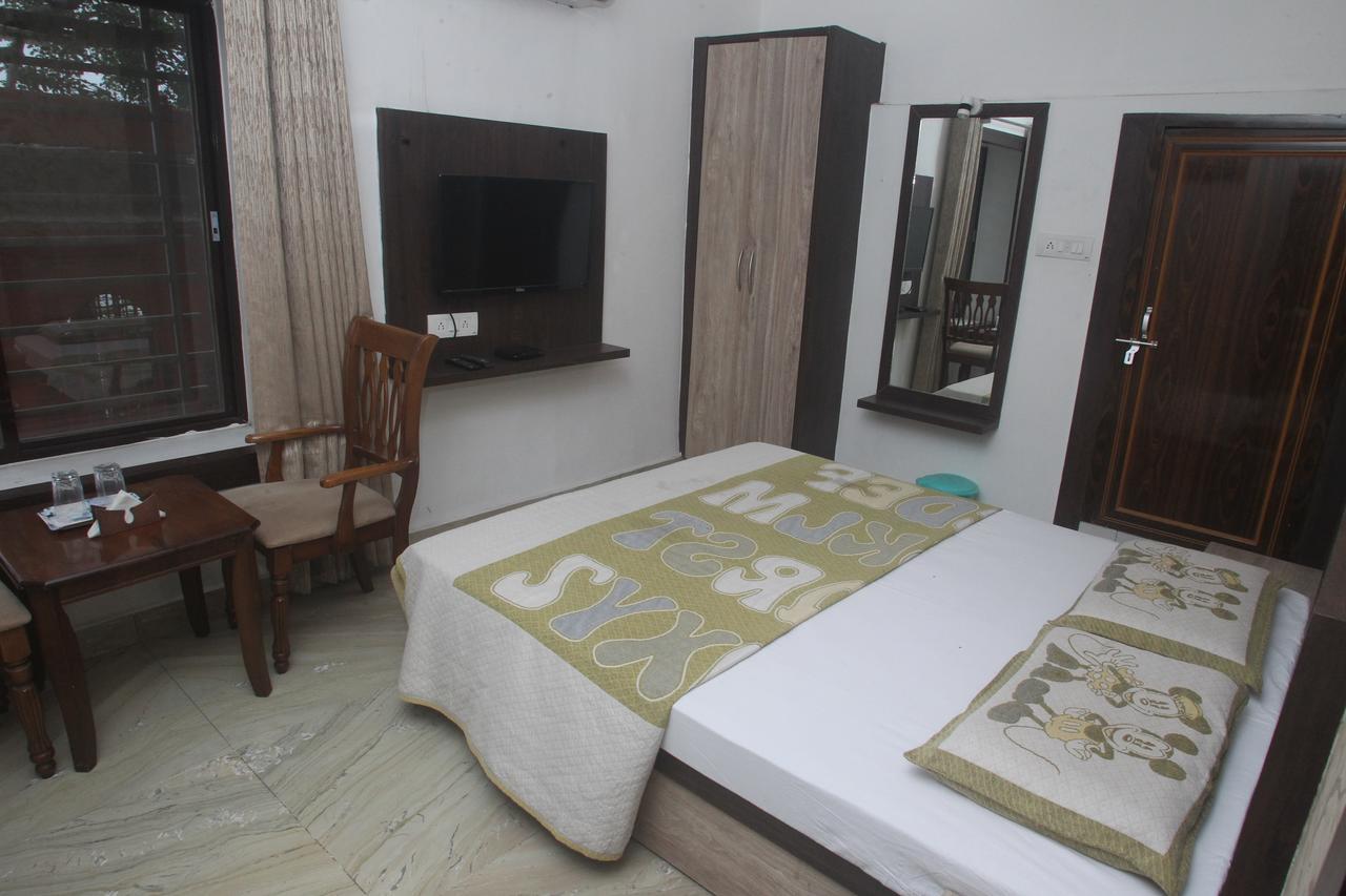 Alakhnanda Guest House Varanasi Dış mekan fotoğraf