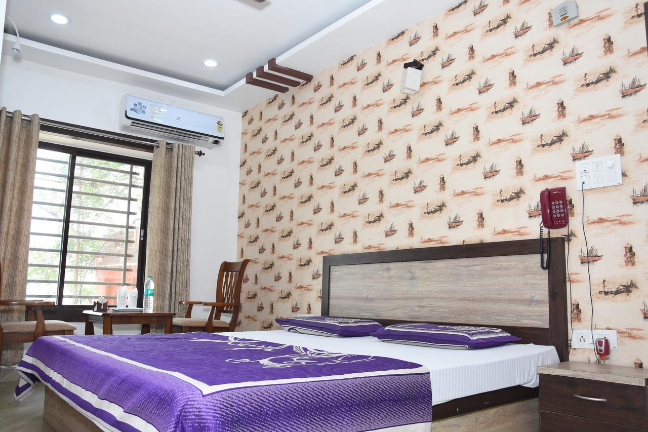 Alakhnanda Guest House Varanasi Dış mekan fotoğraf