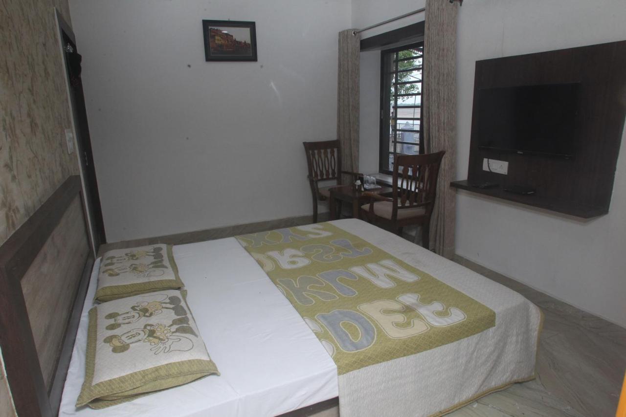 Alakhnanda Guest House Varanasi Dış mekan fotoğraf